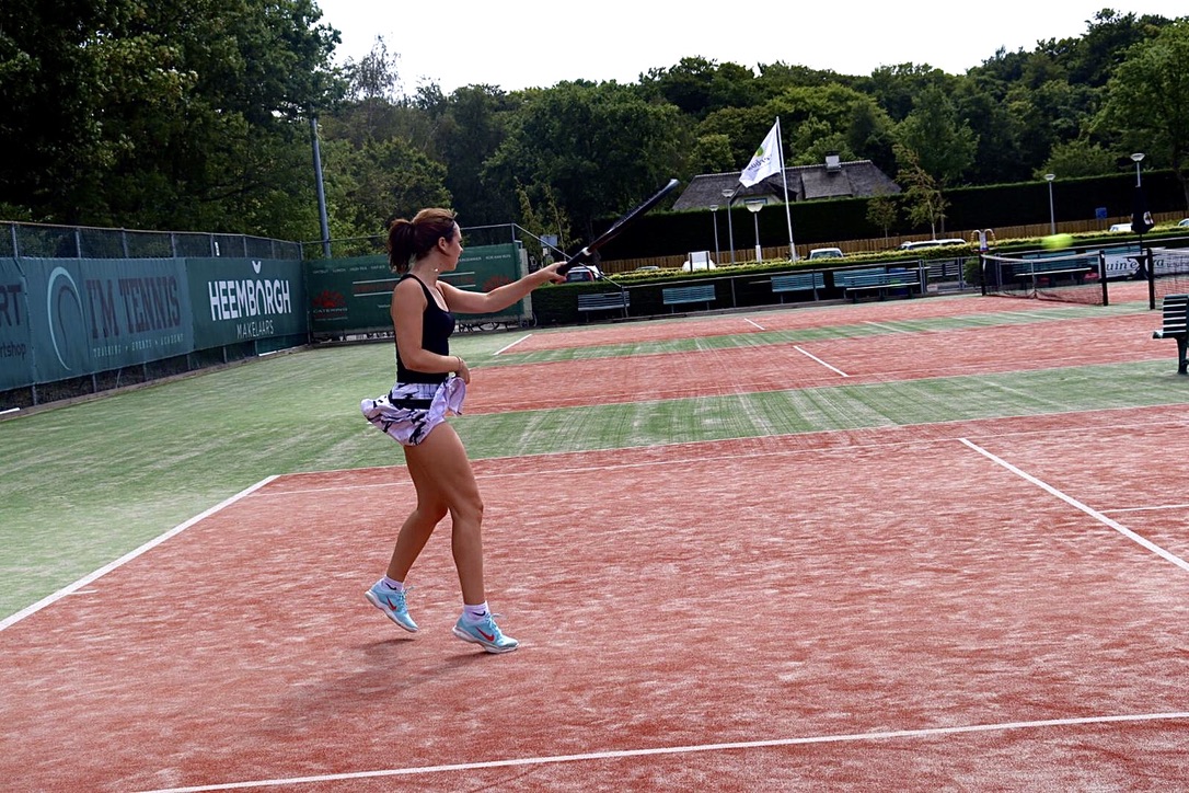 kunstgras tennisbaan