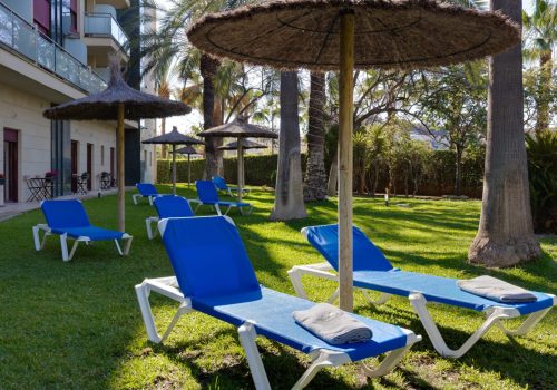 hotel denia danya zwembad tuin