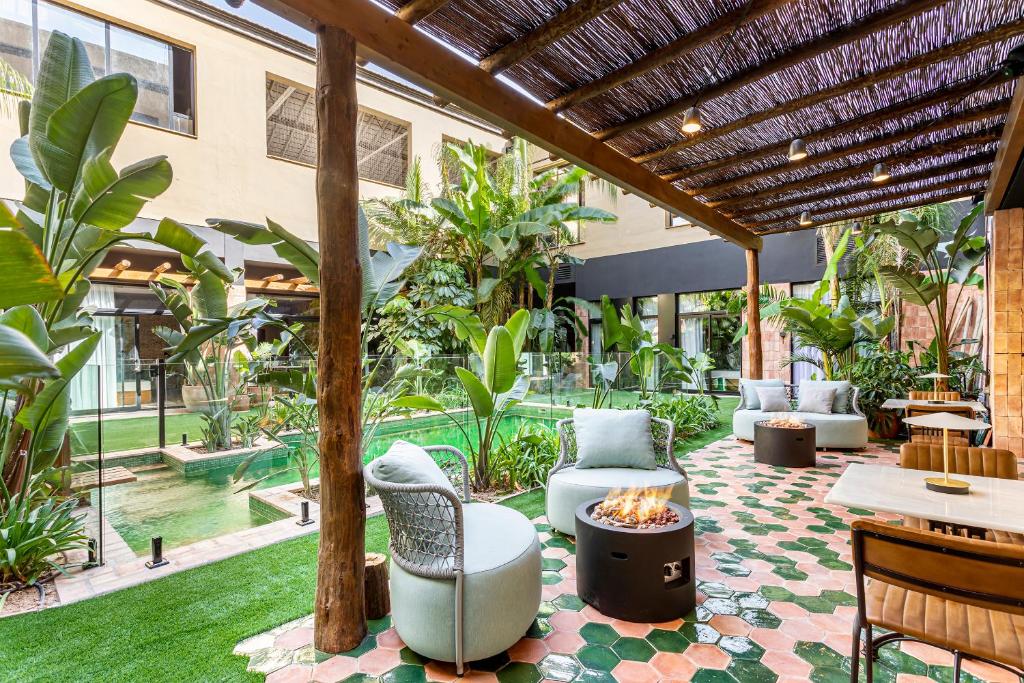 valencia hotel 5